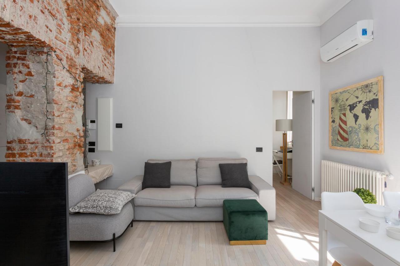 Lovely & Modern Home In China Town Area - Via Rosmini Milan Bagian luar foto