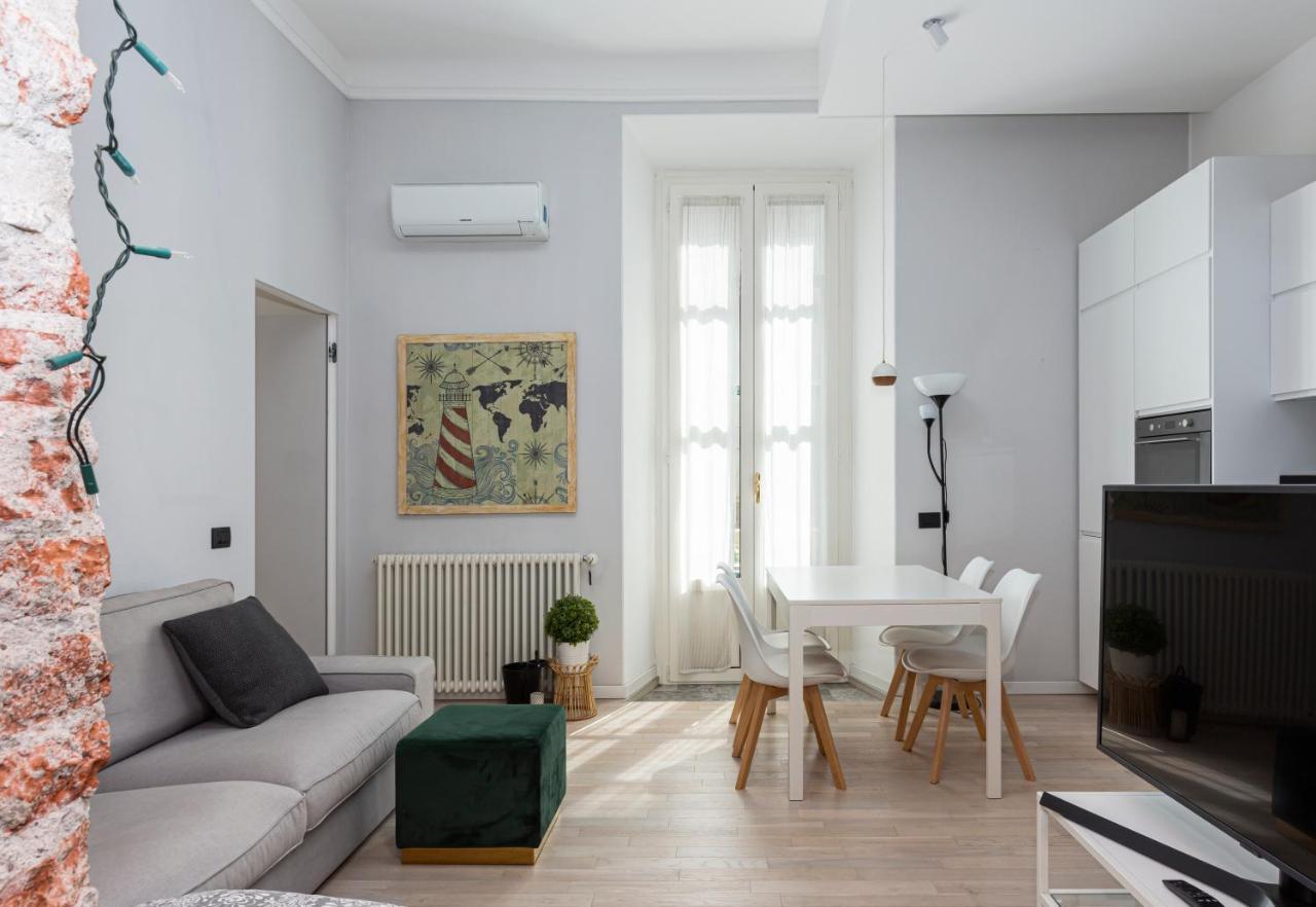 Lovely & Modern Home In China Town Area - Via Rosmini Milan Bagian luar foto